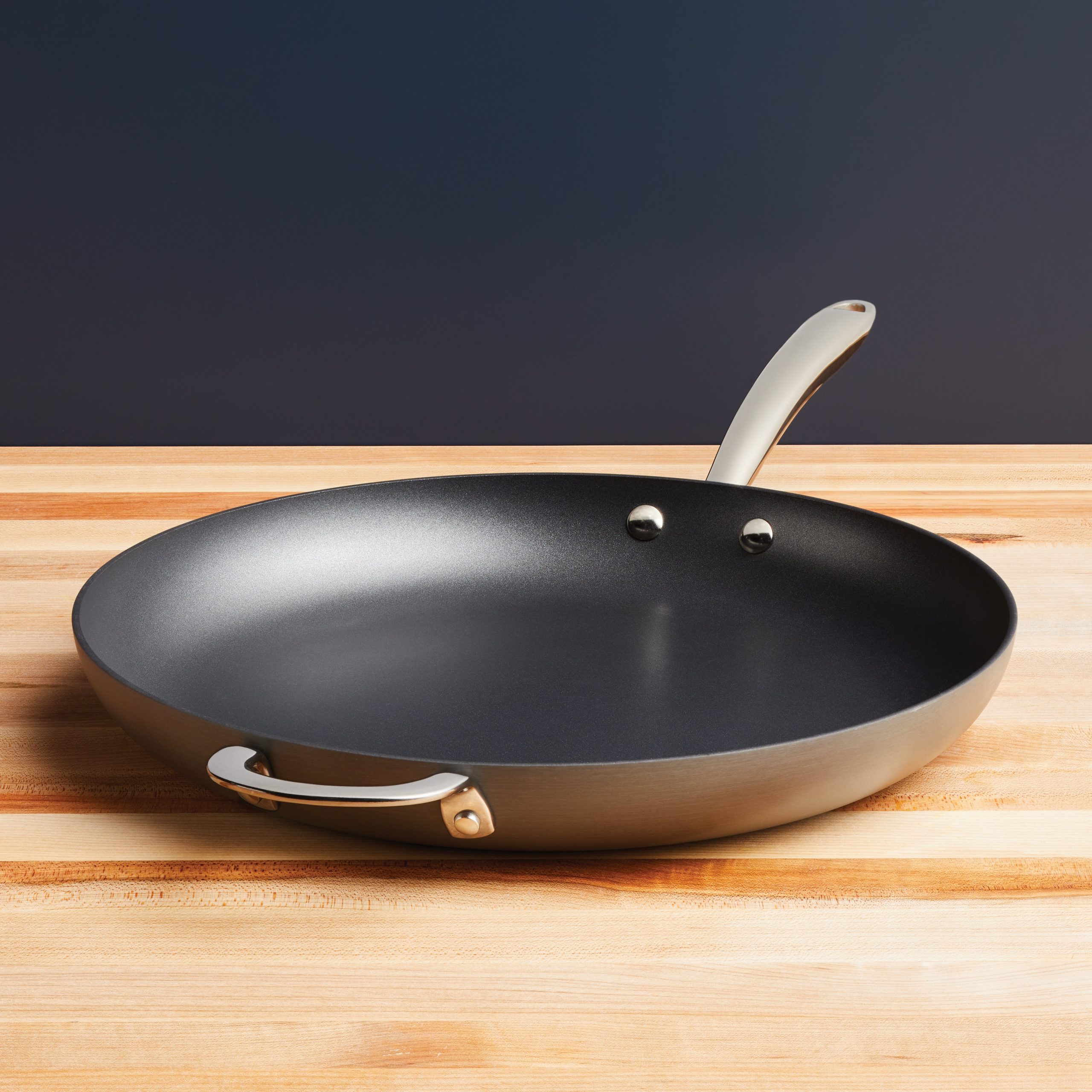 14-Inch Professional Hard Anodized Nonstick Frying Pan - Image 8